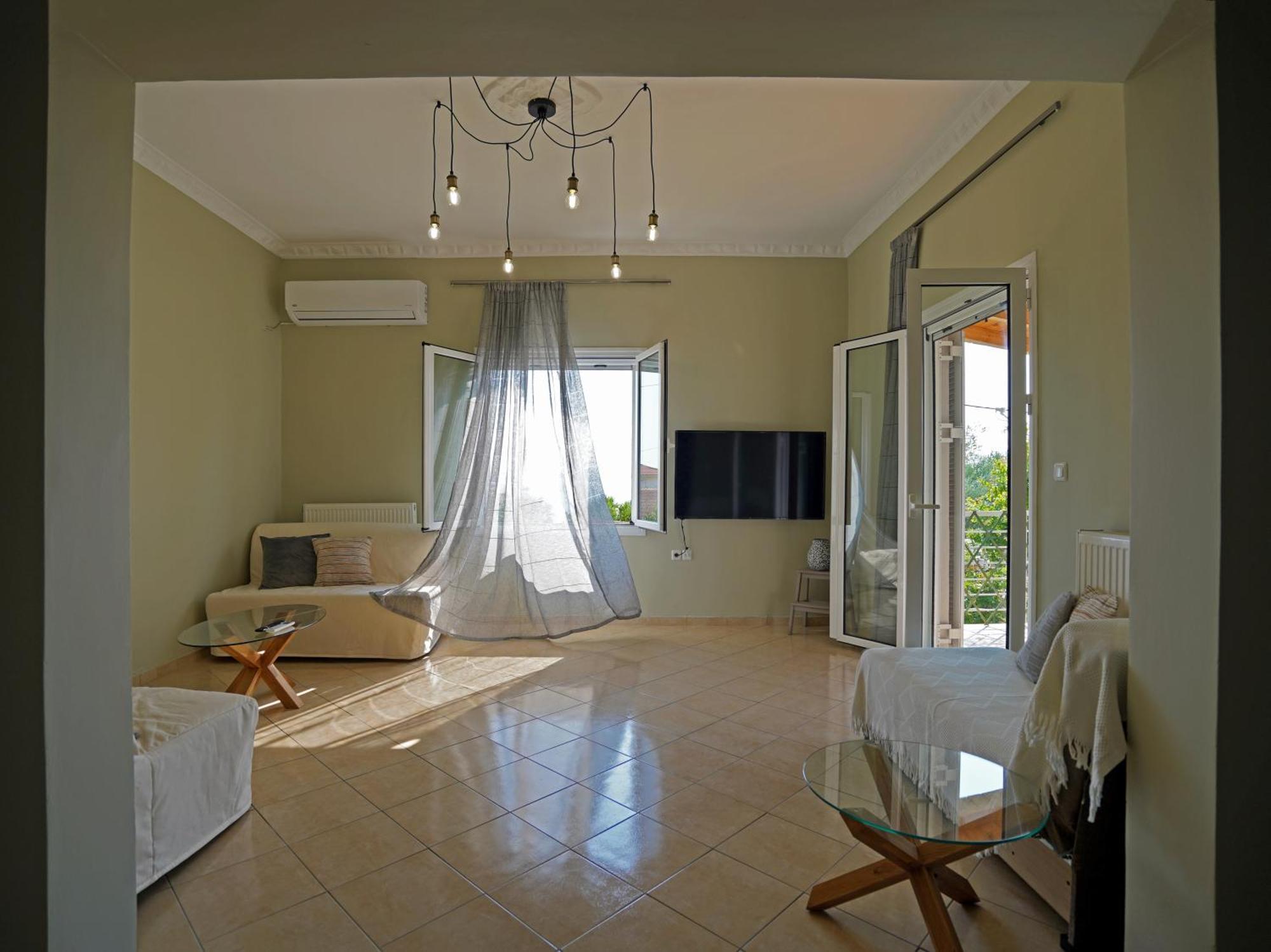 Kalimera Suite Каламата Екстериор снимка